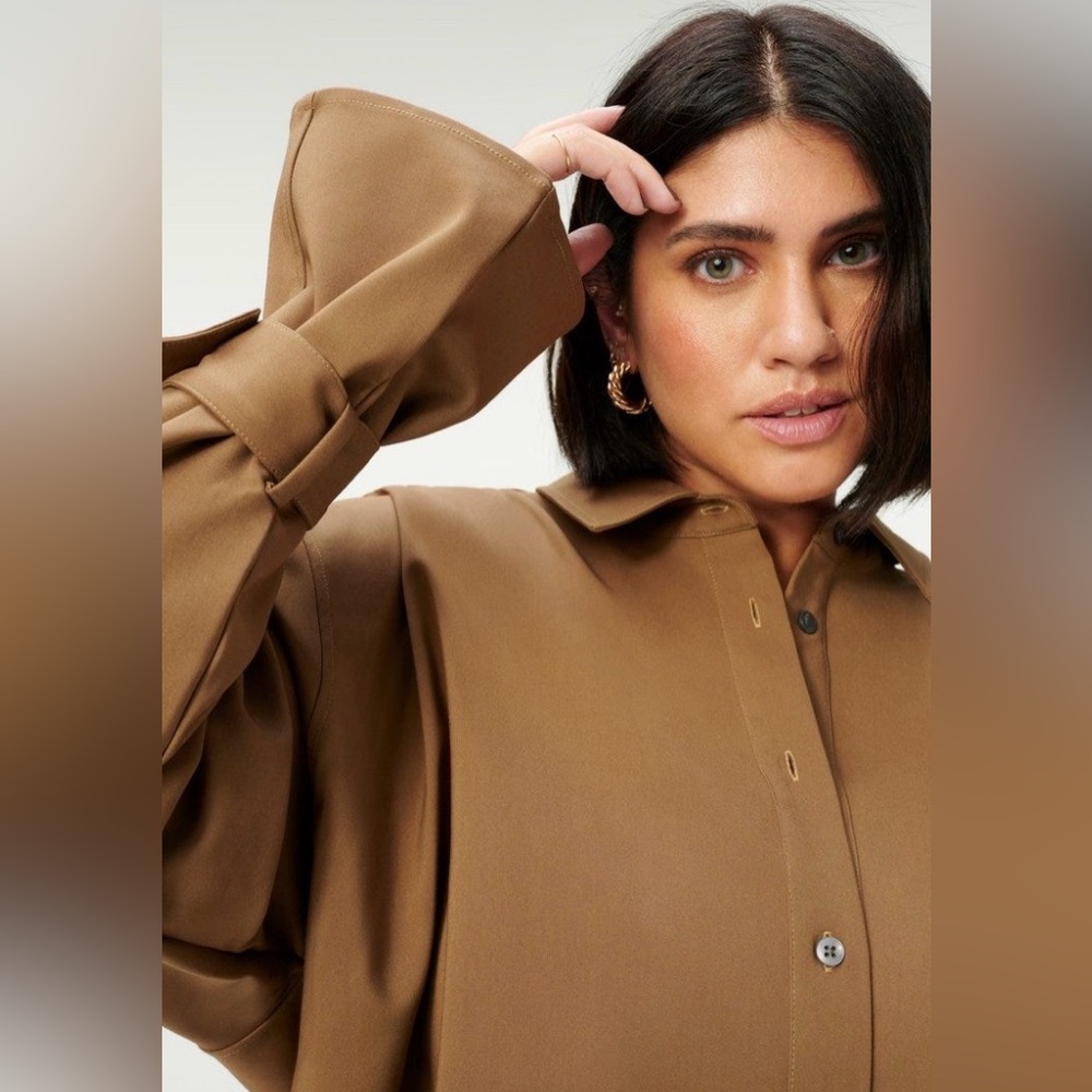 GOOD AMERICAN Tabbed Poplin Shirt